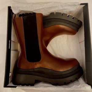 Chocolate Chunky Wave Sole Boot